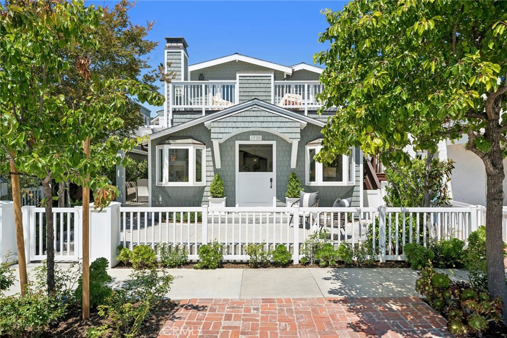 1730 E Ocean Boulevard Property Photo 1
