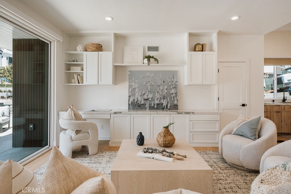 520 Iris Property Photo 7
