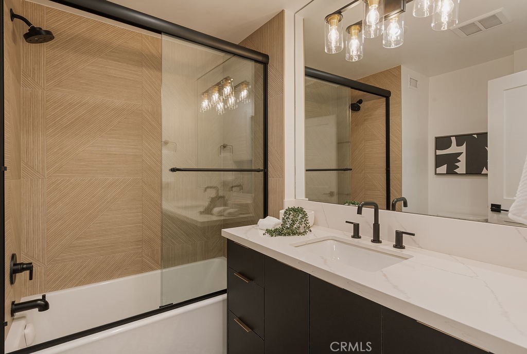 520 Iris Property Photo 31