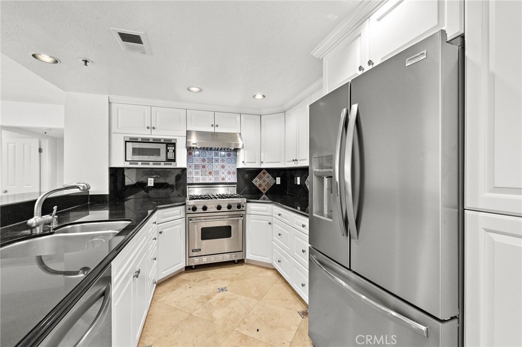 950 Cagney Lane 201 Property Photo 12