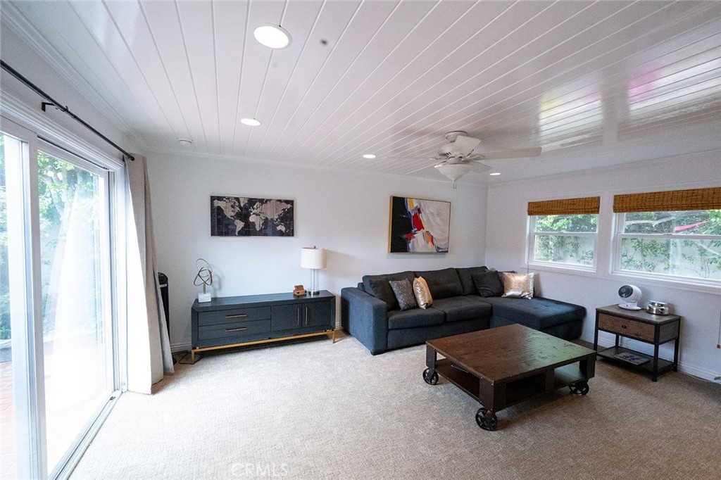 129 Via Nice Property Photo 18