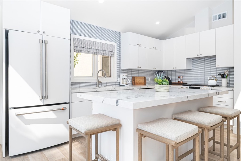 117 35th Property Photo 10
