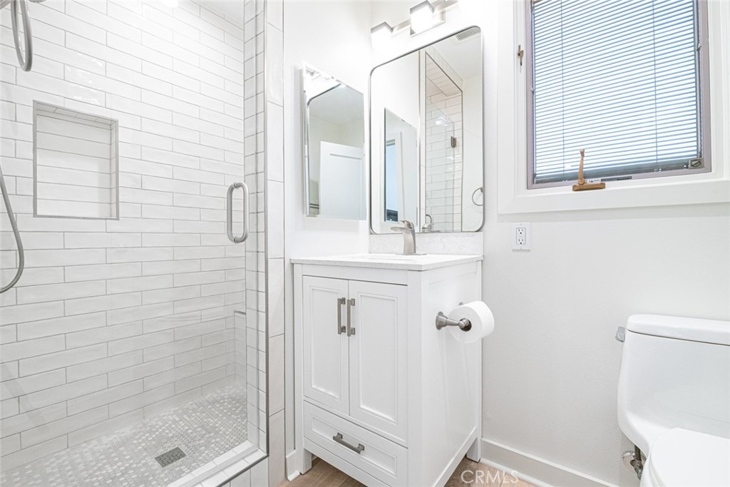 117 35th Property Photo 29