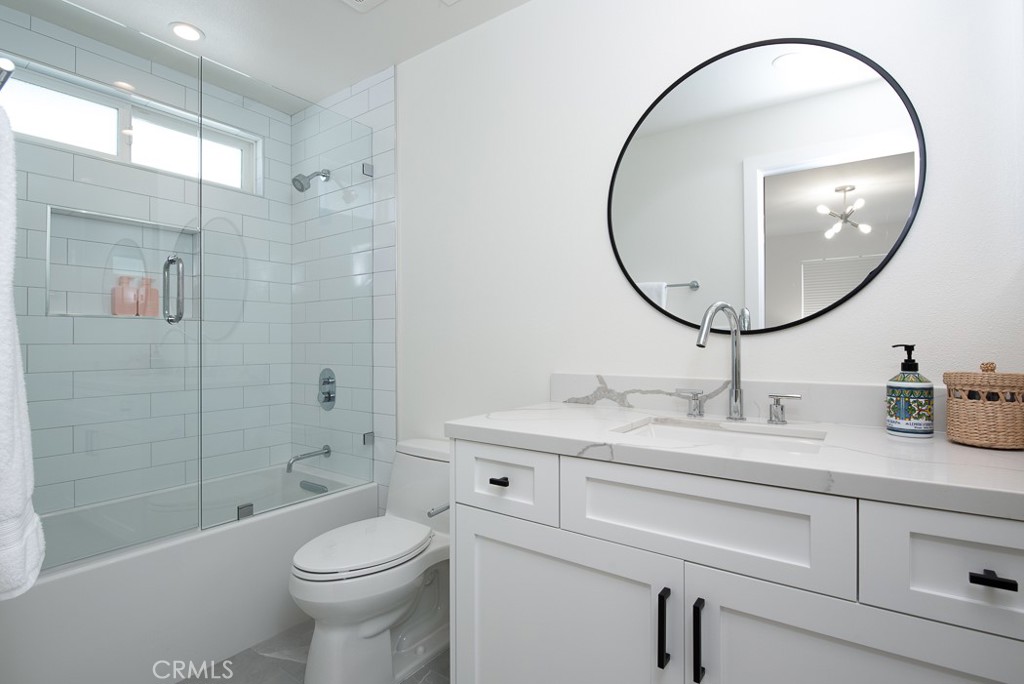 947 W Balboa Property Photo 14