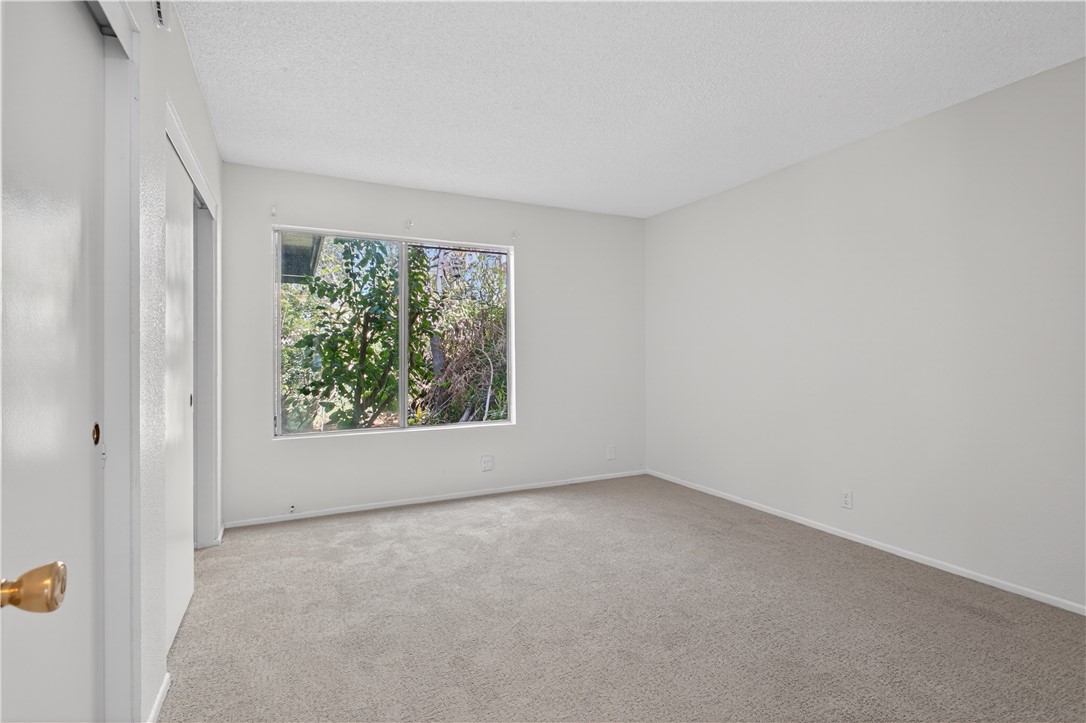 284 N Renee Property Photo 13