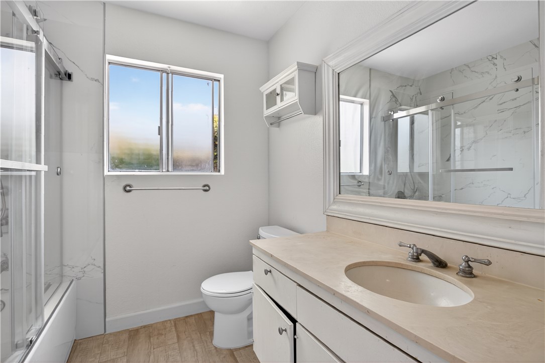 284 N Renee Property Photo 16