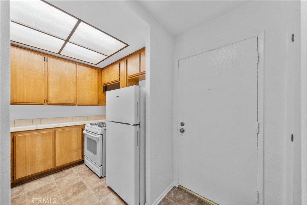 16932 Pacific Coast Highway 102 Property Photo 6