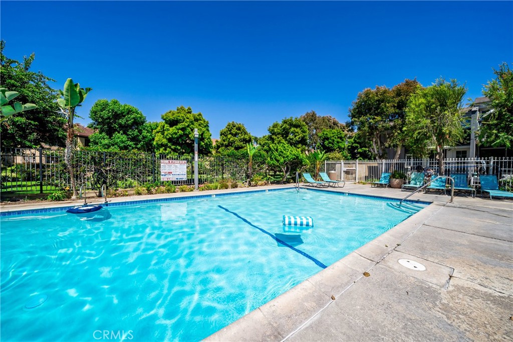 16932 Pacific Coast Highway 102 Property Photo 25