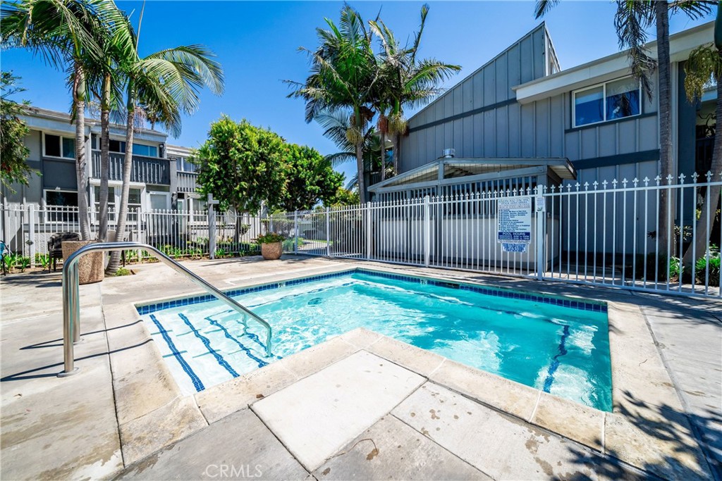 16932 Pacific Coast Highway 102 Property Photo 26