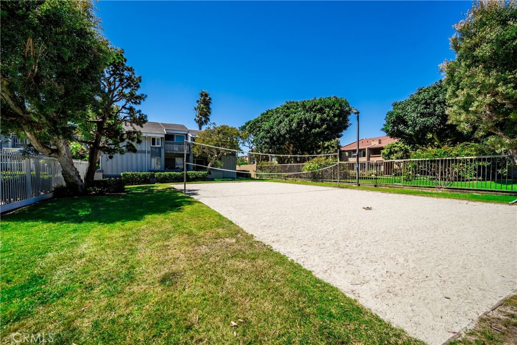 16932 Pacific Coast Highway 102 Property Photo 30