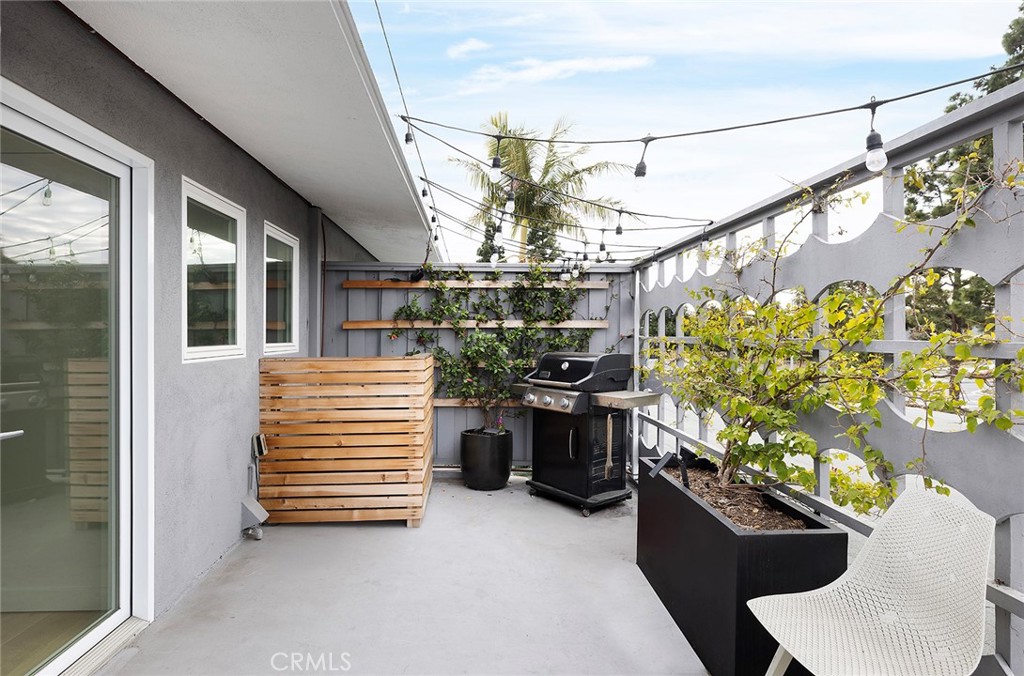 1504 Westcliff Drive 5 Property Photo 16