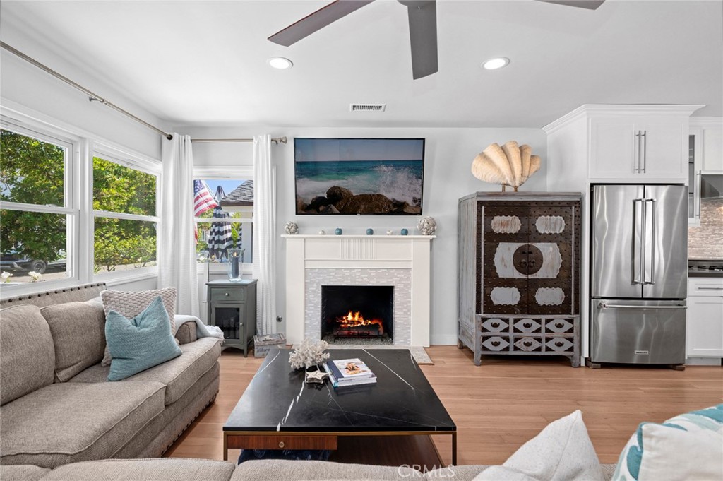 2049 E Ocean Boulevard Property Photo 4