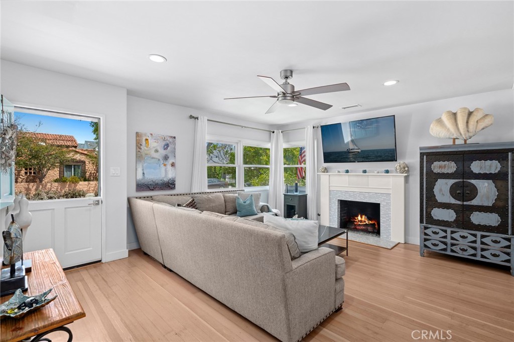 2049 E Ocean Boulevard Property Photo 5