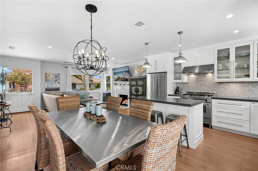 2049 E Ocean Boulevard Property Photo 6