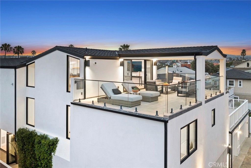 1717 E Ocean Boulevard Property Photo 38