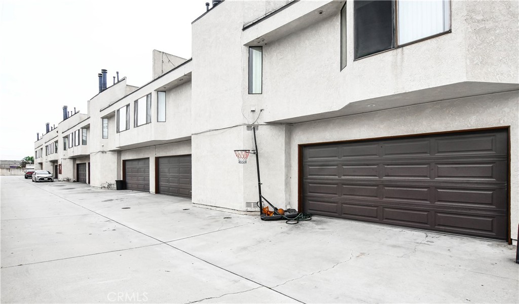 9248 Palm St Property Photo 3