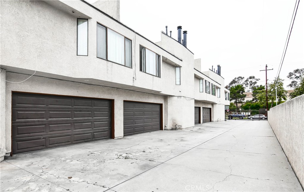 9248 Palm St Property Photo 4