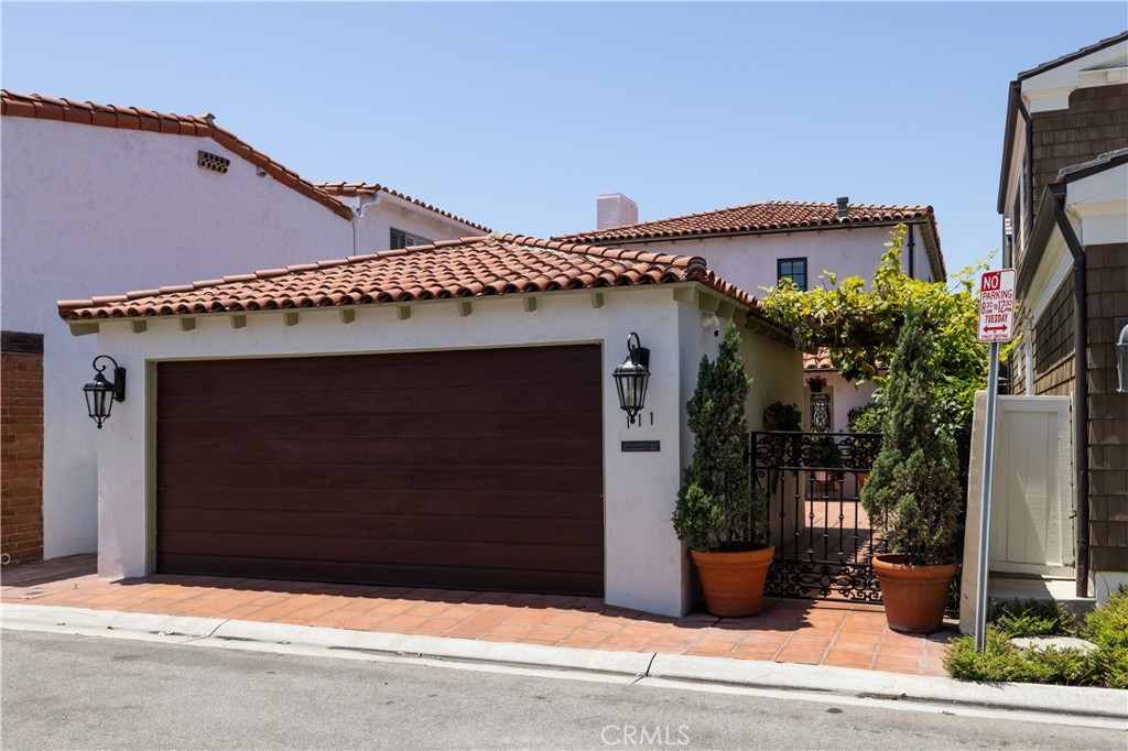 111 Via Ravenna Property Photo 1
