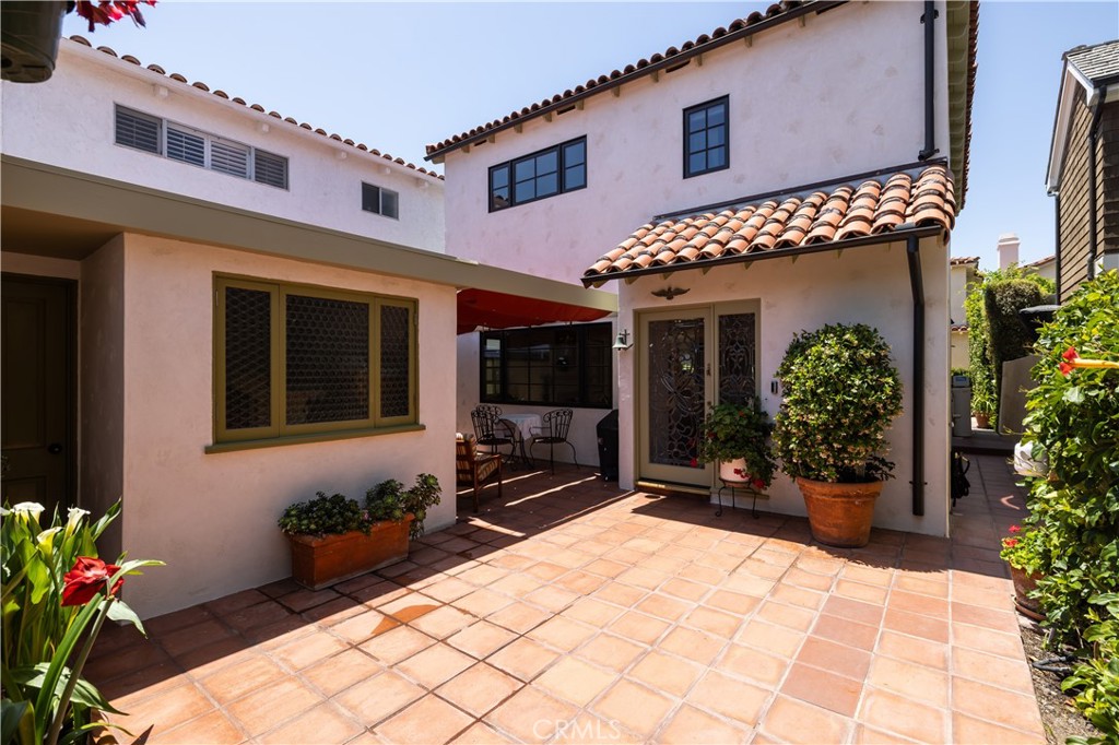 111 Via Ravenna Property Photo 3