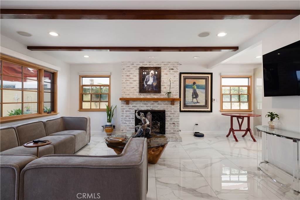 111 Via Ravenna Property Photo 6