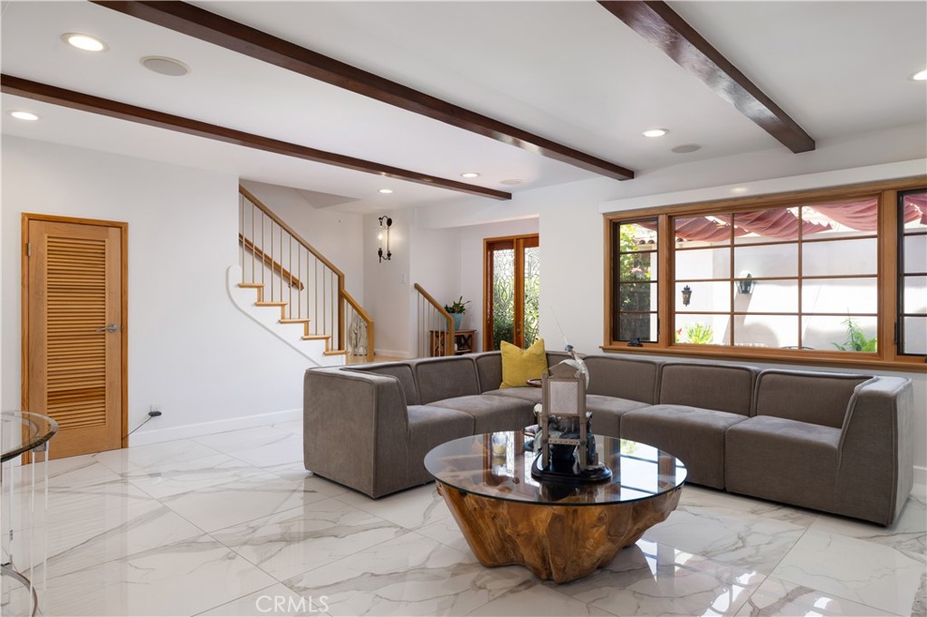 111 Via Ravenna Property Photo 9