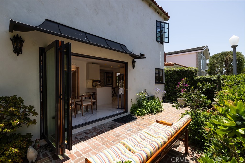 111 Via Ravenna Property Photo 16