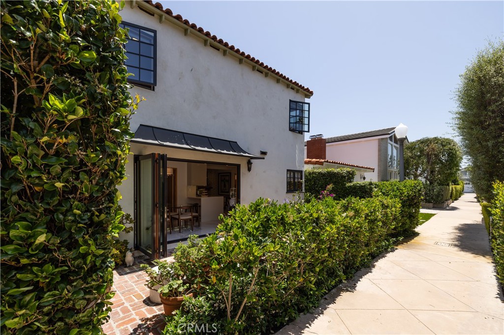 111 Via Ravenna Property Photo 32