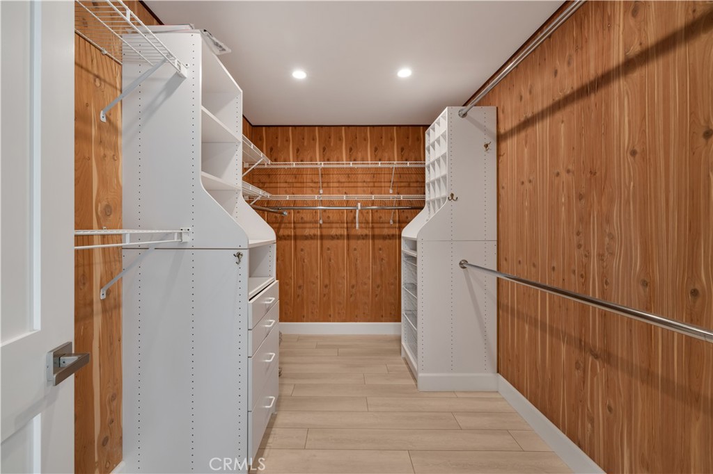 85 Hillsdale Property Photo 12
