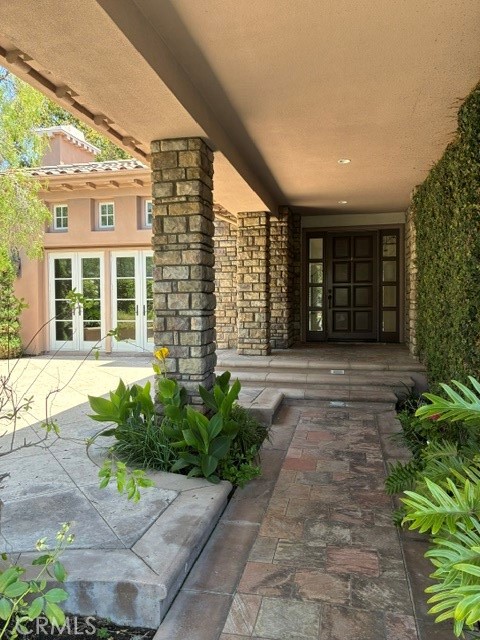 32 Gleneagles Drive Property Photo 3