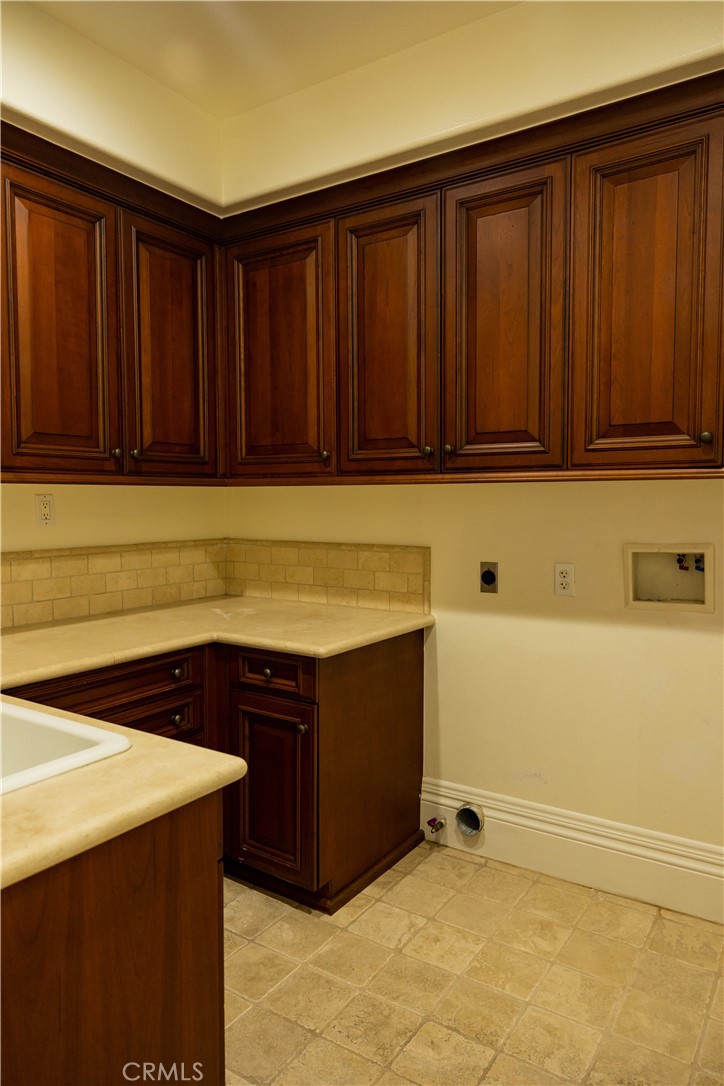 32 Gleneagles Drive Property Photo 10