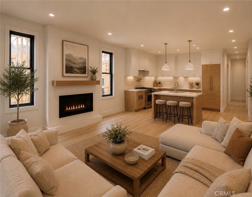 510 1/2 35th Street Property Photo 3