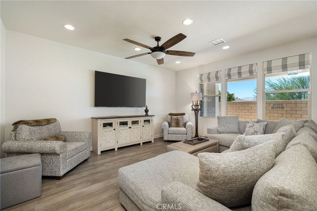 74360 Xavier Court Property Photo 1