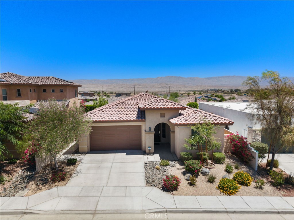 74360 Xavier Court Property Photo 3