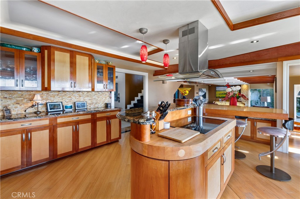 2407 Port Whitby Property Photo 14
