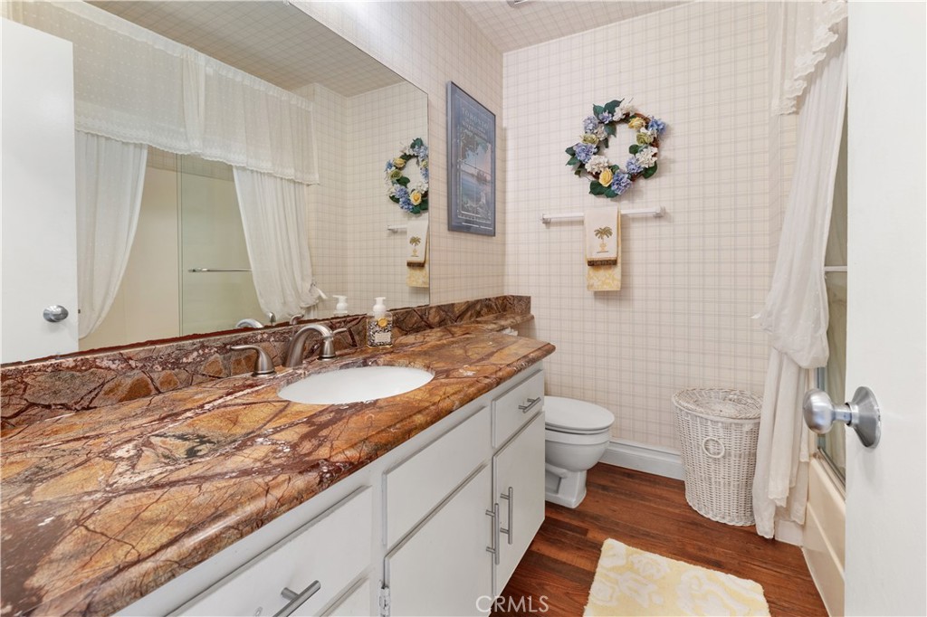 2407 Port Whitby Property Photo 33