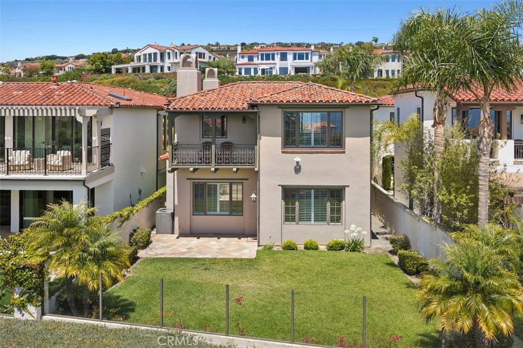 64 Sidney Bay Property Photo 4