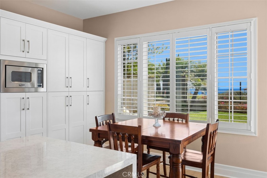 64 Sidney Bay Property Photo 16