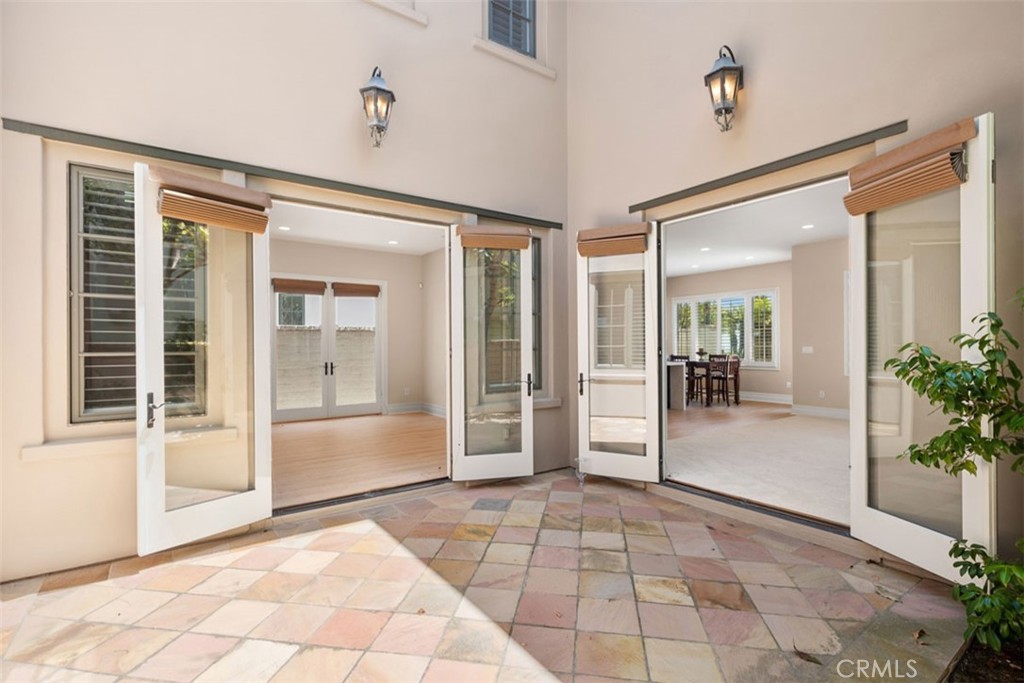 64 Sidney Bay Property Photo 19