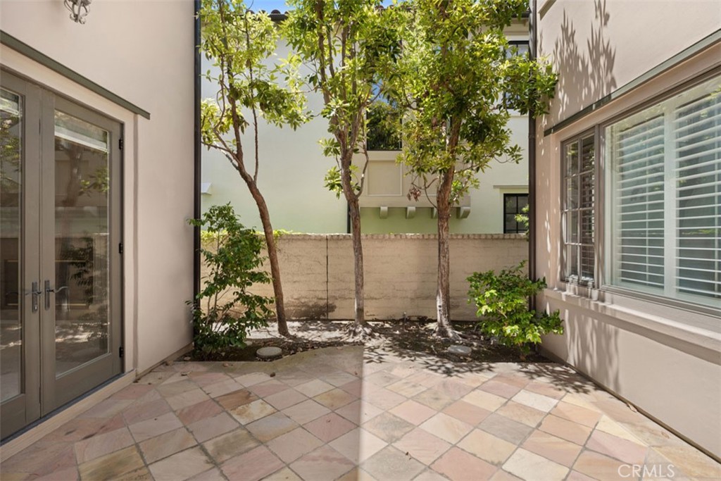 64 Sidney Bay Property Photo 20