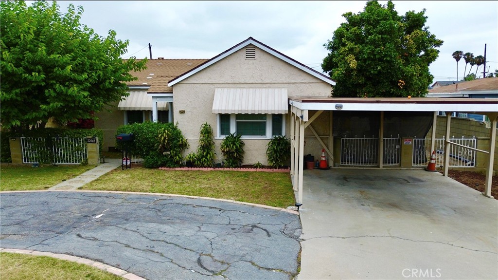 22042 Normandie Property Photo 1