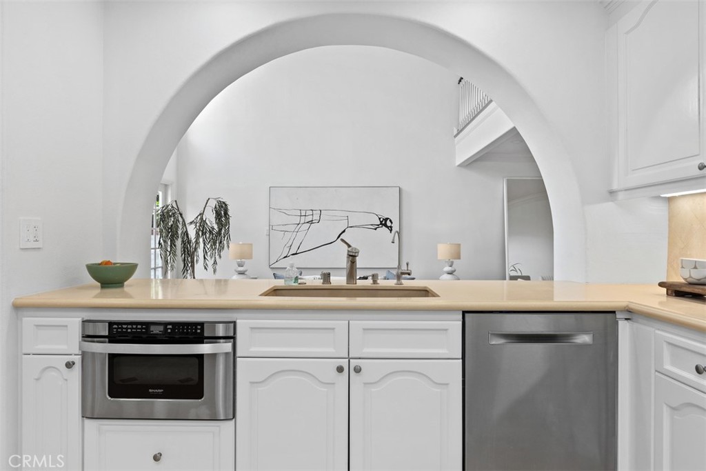 2 Belcourt Property Photo 14
