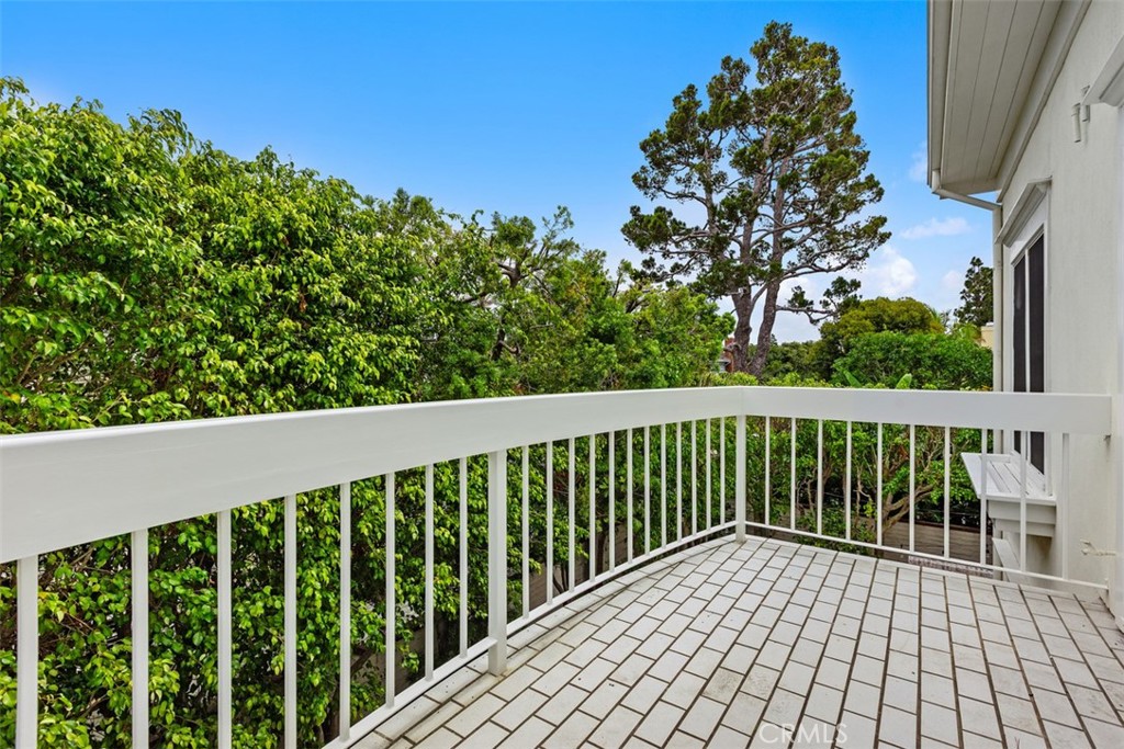 2 Belcourt Property Photo 24