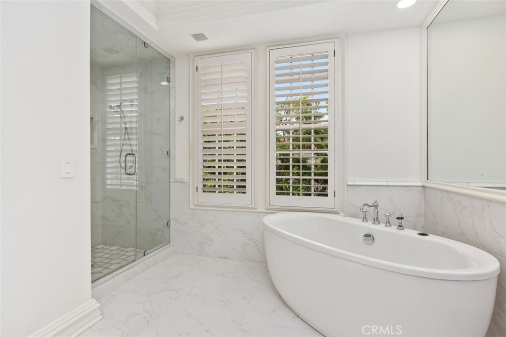 2 Belcourt Property Photo 26