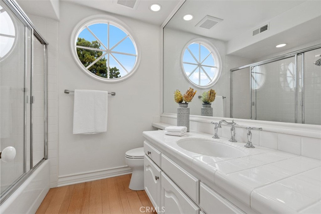 2 Belcourt Property Photo 30