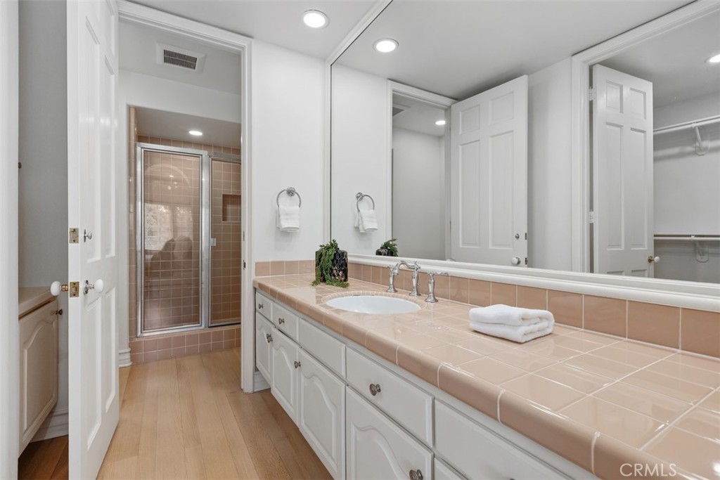 2 Belcourt Property Photo 32