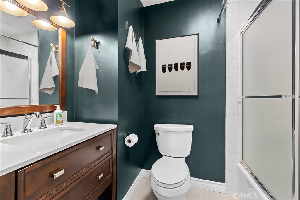 1202 E Balboa Boulevard Property Photo 23