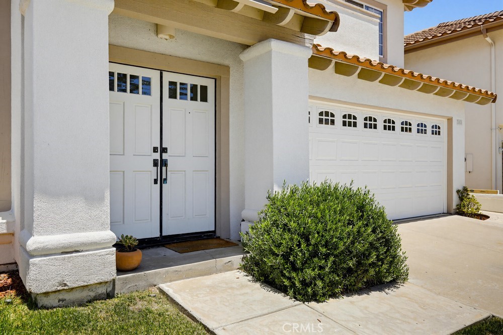 25851 Miramonte Drive Property Photo 5