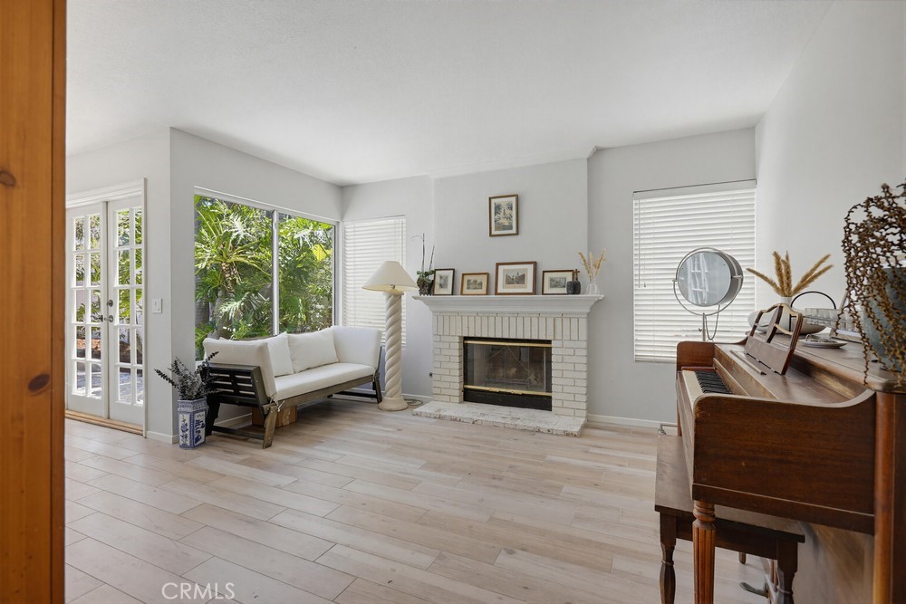 25851 Miramonte Drive Property Photo 27