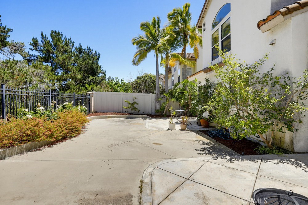 25851 Miramonte Drive Property Photo 49