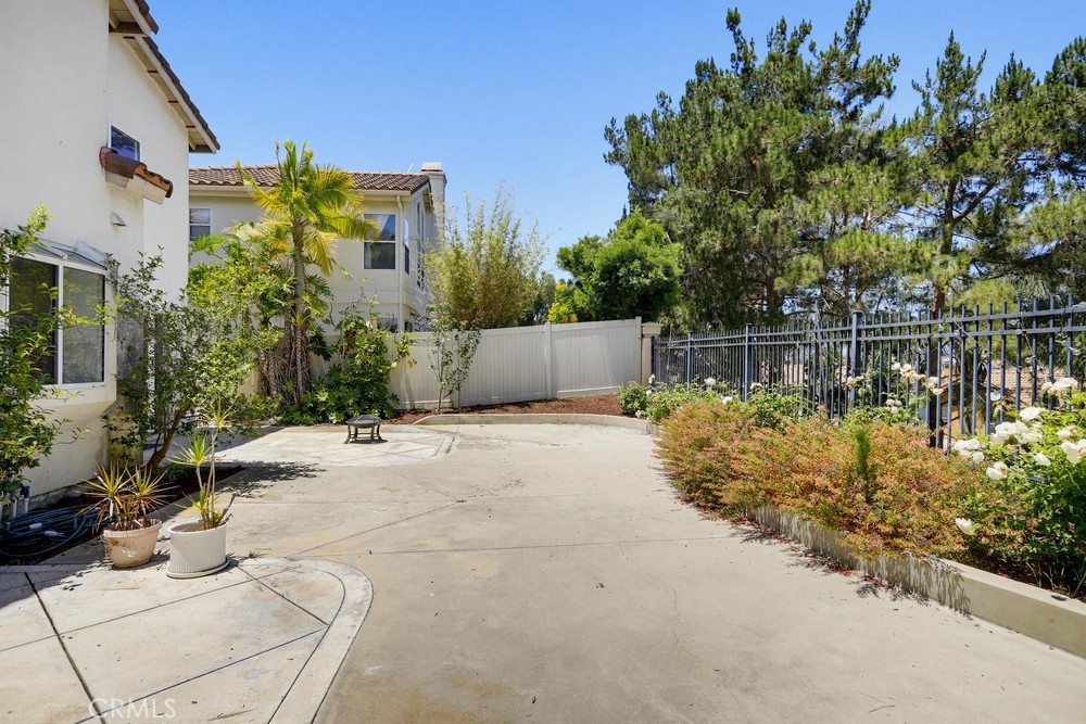 25851 Miramonte Drive Property Photo 53